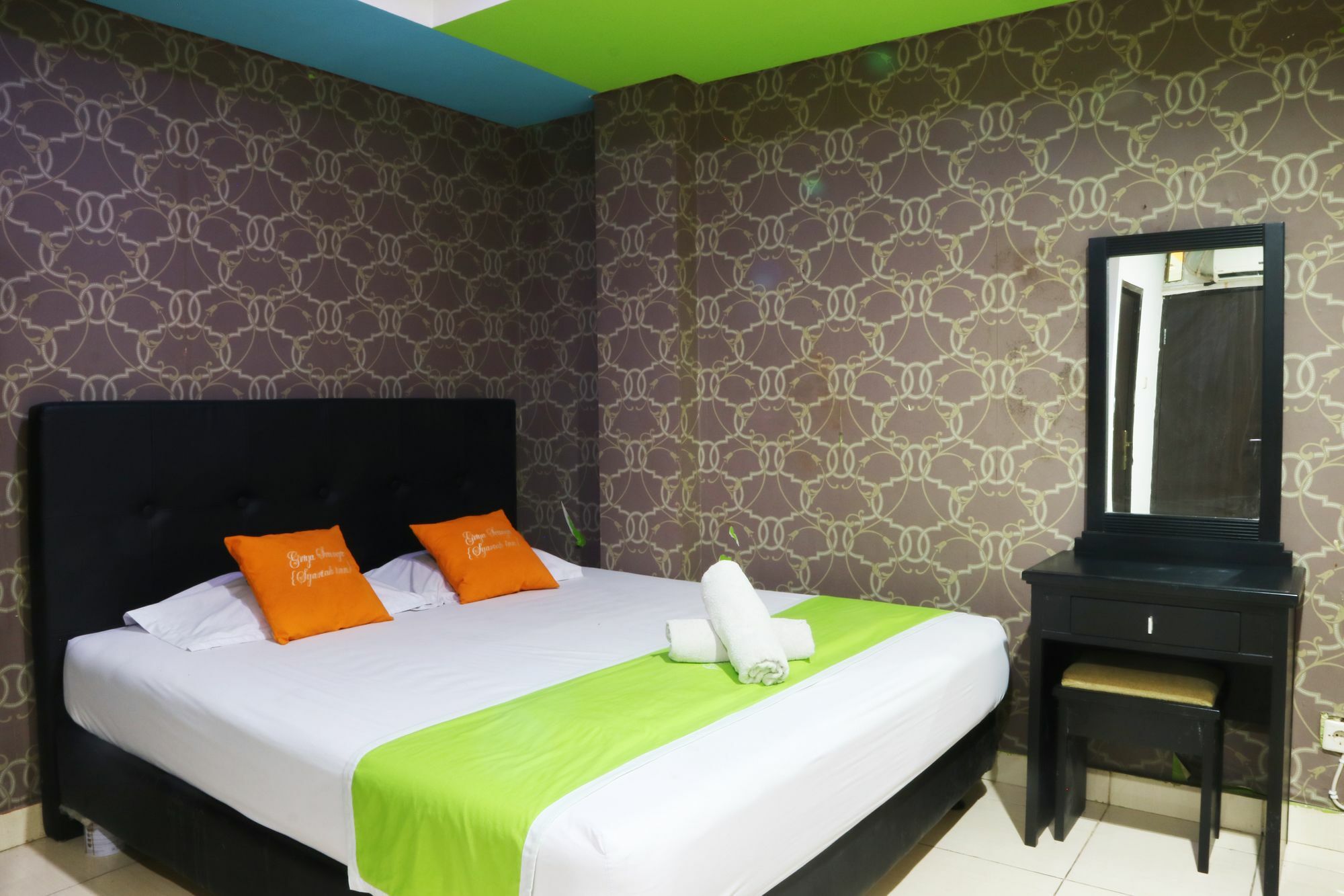 Seungit Syariah Inn Tebet Mitra Reddoorz Jakarta Exterior photo